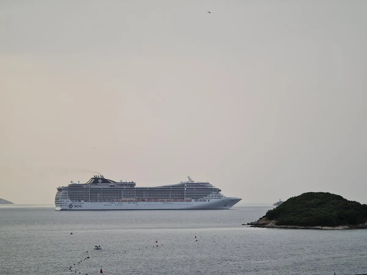 Villa Gezimi Ksamil Appartamento